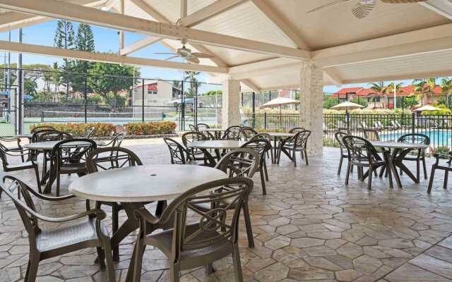 Surf & Racquet Club #6-303