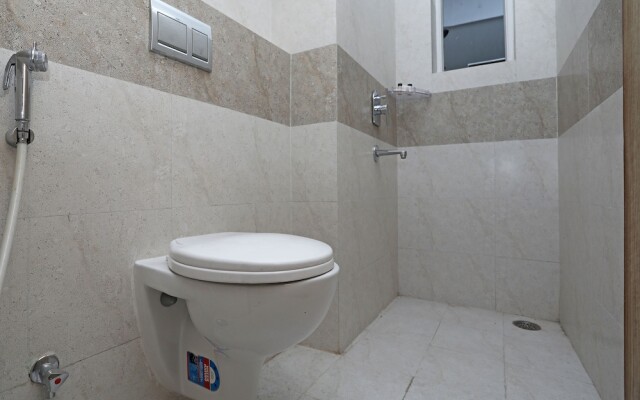 OYO 13172 Home Exotic 1BHK Pacific Golf Estate