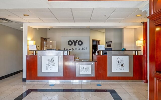 OYO Townhouse Oklahoma City Penn Square