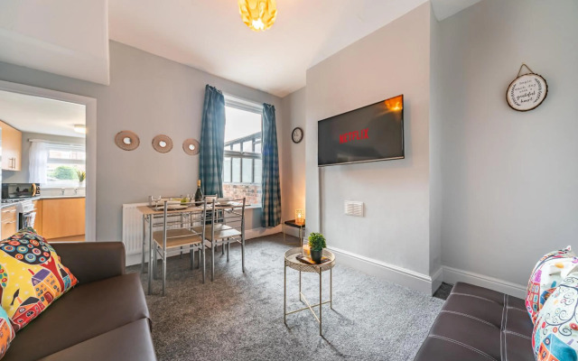 Serene Glam Lodge By Jesouth