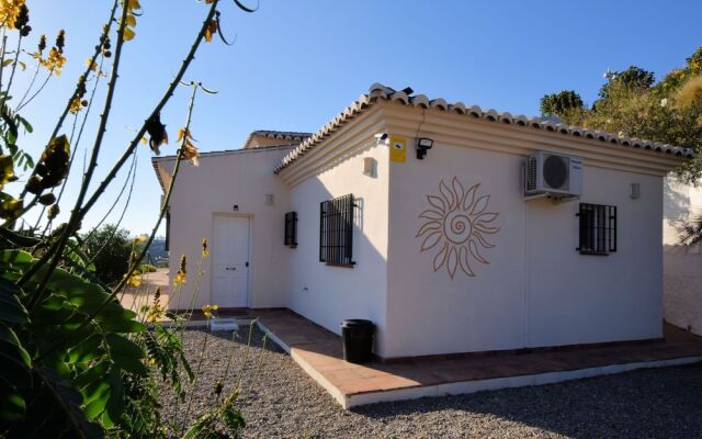 Luxurious Villa in Arenas with Swimming Pool