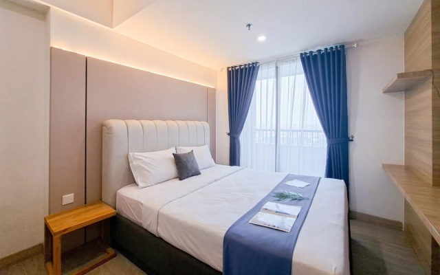 Wooden Tone Studio At At Collins Boulevard Apartment – Guest Rooms – Tangerang