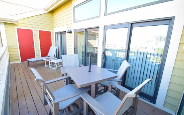 Seascape-heron Harbour 206-10 2 Bedroom Condo by RedAwning