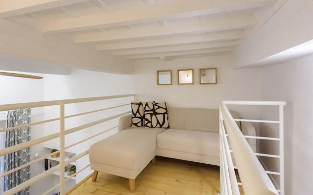 Madame Betta by Mmega