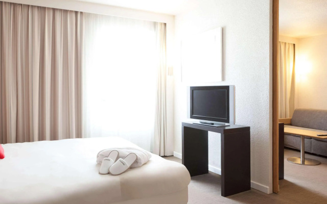 Novotel Paris Est Centre De Conference Hotel