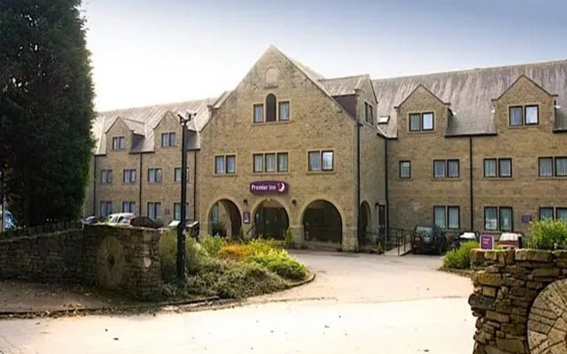 Premier Inn Huddersfield North