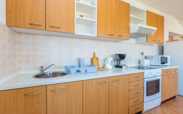 Beautiful Home in Barbat-rab With Wifi and 2 Bedrooms