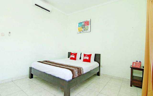 Gong Corner Guest House 2