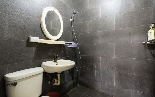 New Castle Apartment