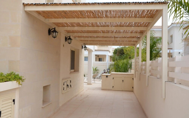 Anthorina Villa 17