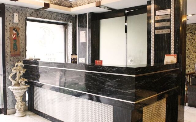 OYO Townhouse 804 Hotel Swiss International