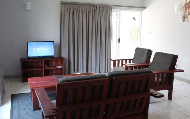 Tlou Safari Lodge