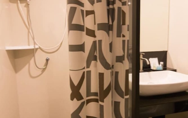 2 Feel Bed Station