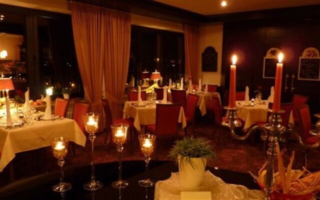 Hotel Holl