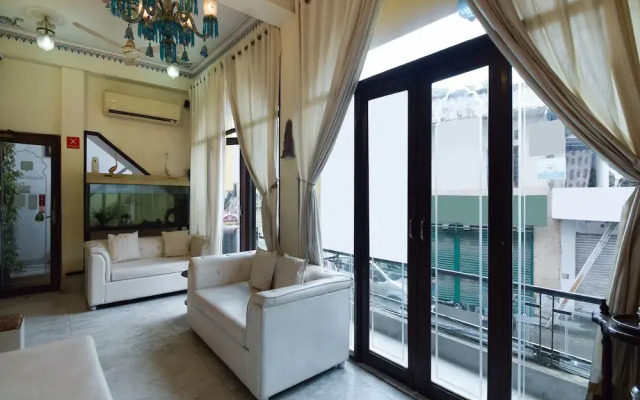 OYO 1422 Hotel Mandiram Palace