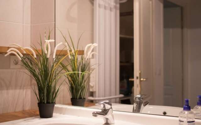 Appartement de Charme une Chambre avec Jardin