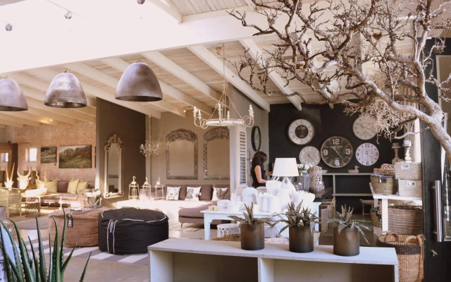 The House Quarters