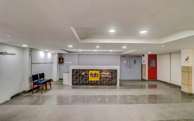 F9 Kirti Nagar by Fabhotel