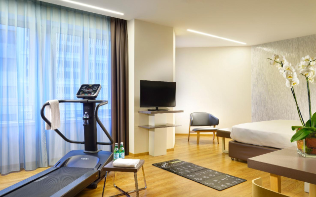 Отель Unahotels Century Milano
