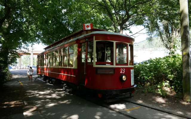 Dancing Bear Inn Hostel