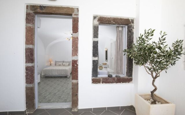 Santorini View Studios-Adults Only