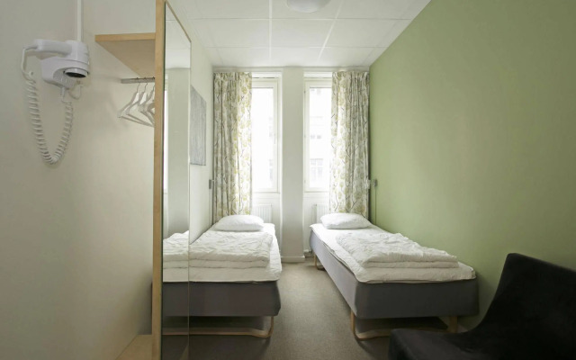 Slottsskogen Hostel