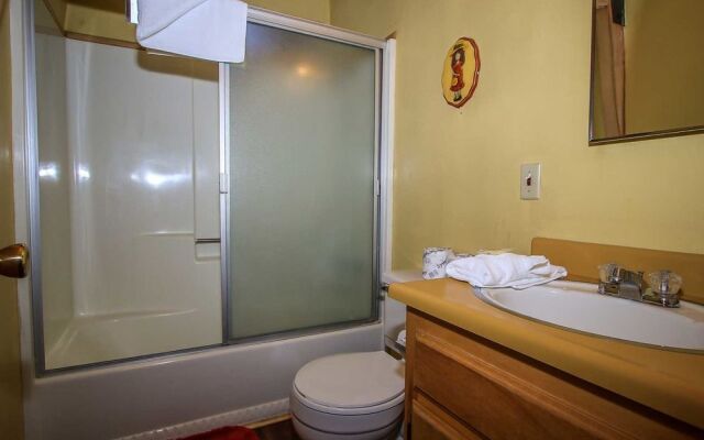 Sutherland 1055 by RedAwning