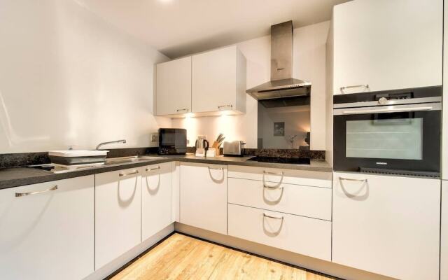 Stylish 2 Bed Apartment With Easy Access To The City Centre