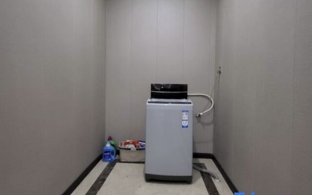 Yufu Business Hotel