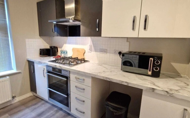 Impeccable 2-bed Apartment in Newcastle Upon Tyne