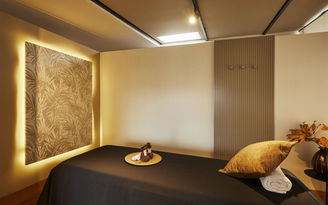 EK Hotel By Preferred Hotels Group