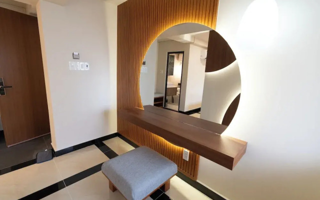 ARA Gem Hotel