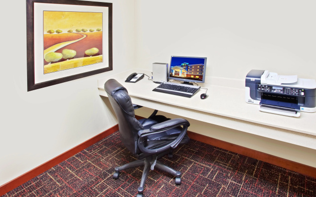 Holiday Inn Express Chehalis-Centralia by IHG