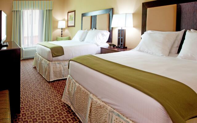 Holiday Inn Express & Suites Chaffee-Jacksonville West by IHG