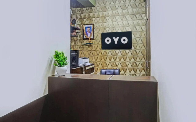 Aarshi Palace by OYO Rooms