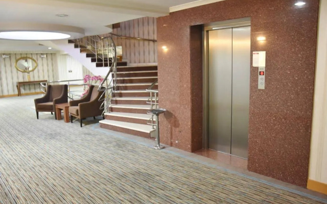 Grand Simay Hotel