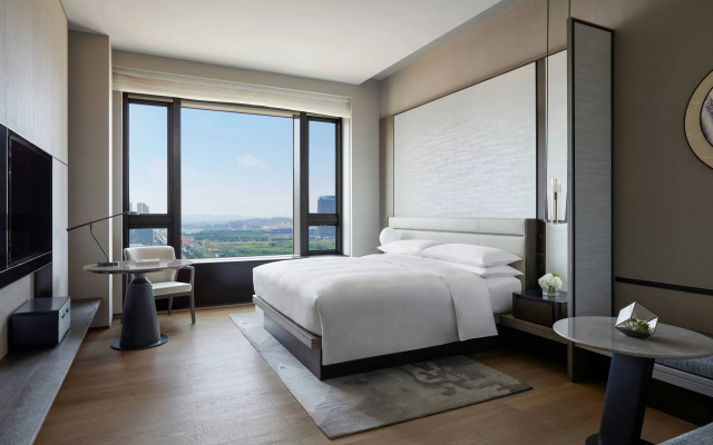 Wuhan Marriott Hotel Optics Valley – Guest Rooms – Wuhan