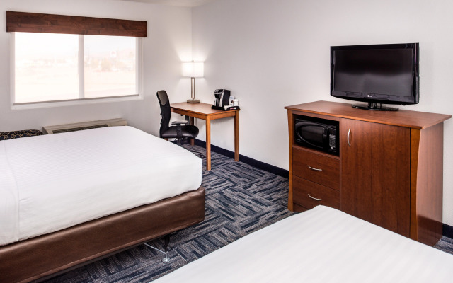 Holiday Inn Express Hotel & Suites Alamogordo Hwy 54/70 by IHG - фото 2