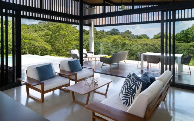 Villa Futura by Acomodo
