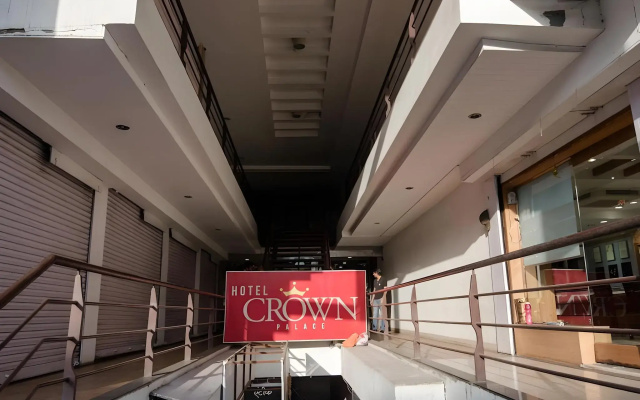 Hotel Crown Palace