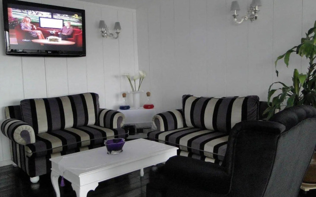 The Life Hotel & Spa