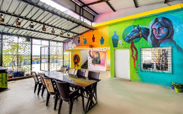 Housemate Hotels