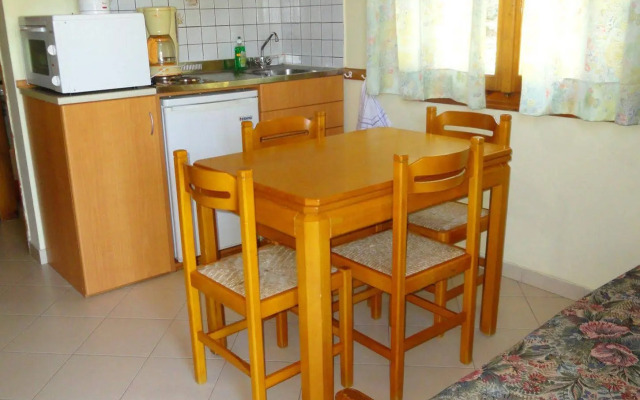 Dionysos Apartments