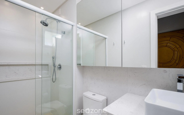Cobertura C/jacuzzi e Churrasq em Jurere Rvo401