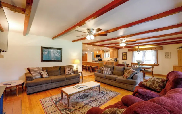 Cozy Cabin on 1 Acre in Premier Pine Neighborhood