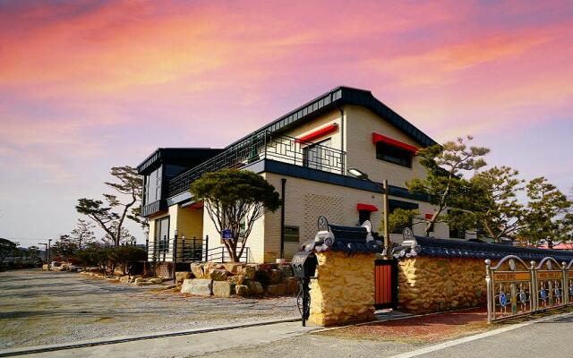 Jeongeup Mimi House Pension