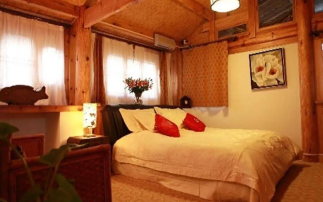 Lijiang Zhen Shui Ren Jia Inn