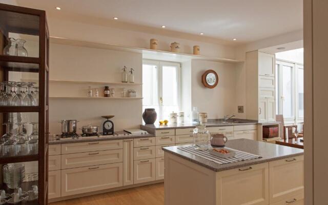 Sommavilla Apartments - central living