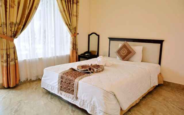 Song Huong Hue Hotel