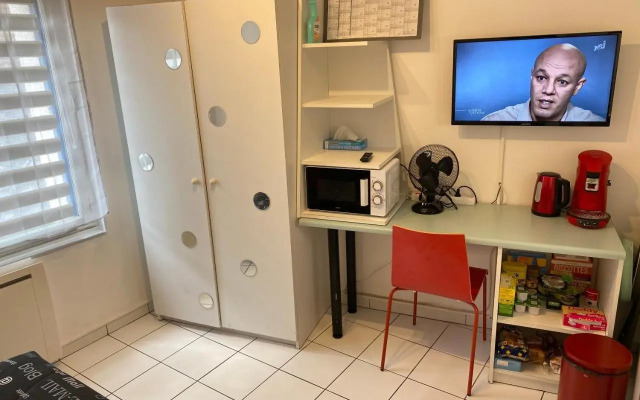 beau studio centre ville et proche gare